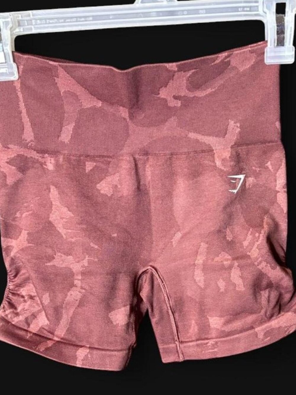 426-Gymshark Adapt Camo Seamless Shorts - Burgundy /...